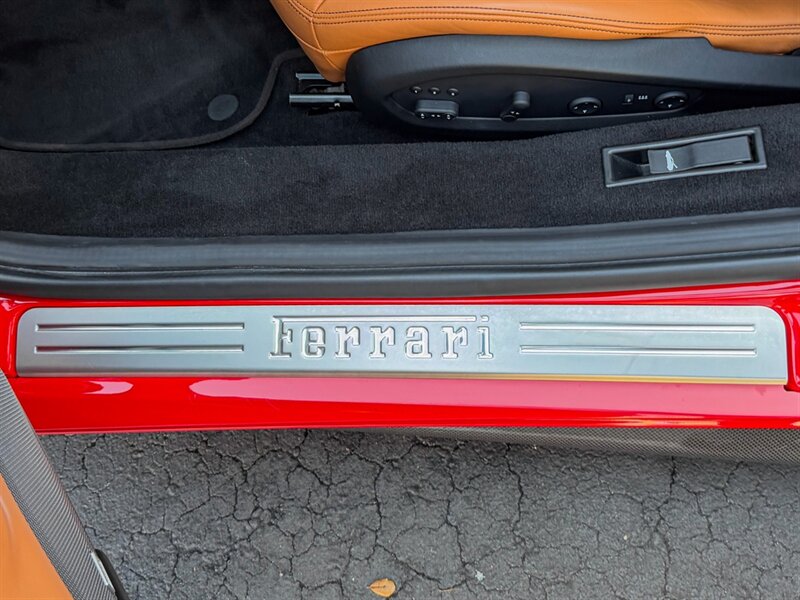 2018 Ferrari 488 GTB   - Photo 27 - Bonita Springs, FL 34134