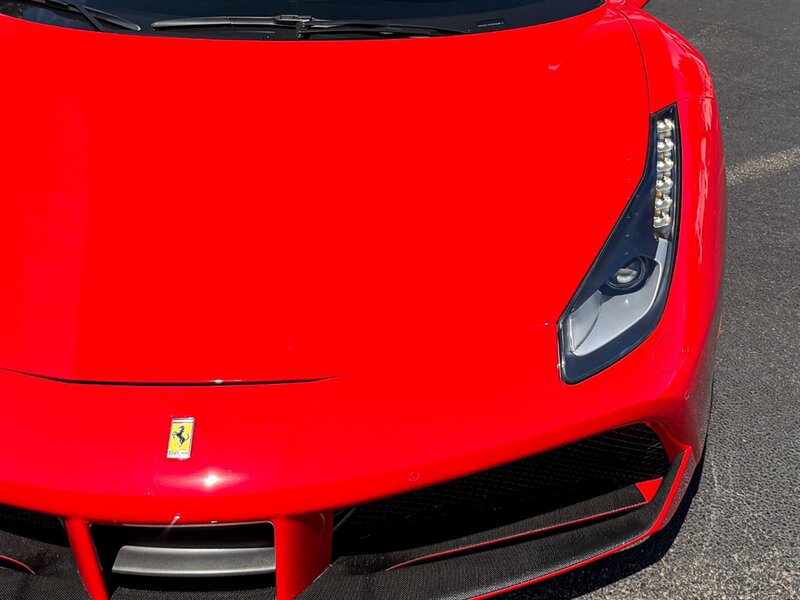 2018 Ferrari 488 GTB   - Photo 3 - Bonita Springs, FL 34134
