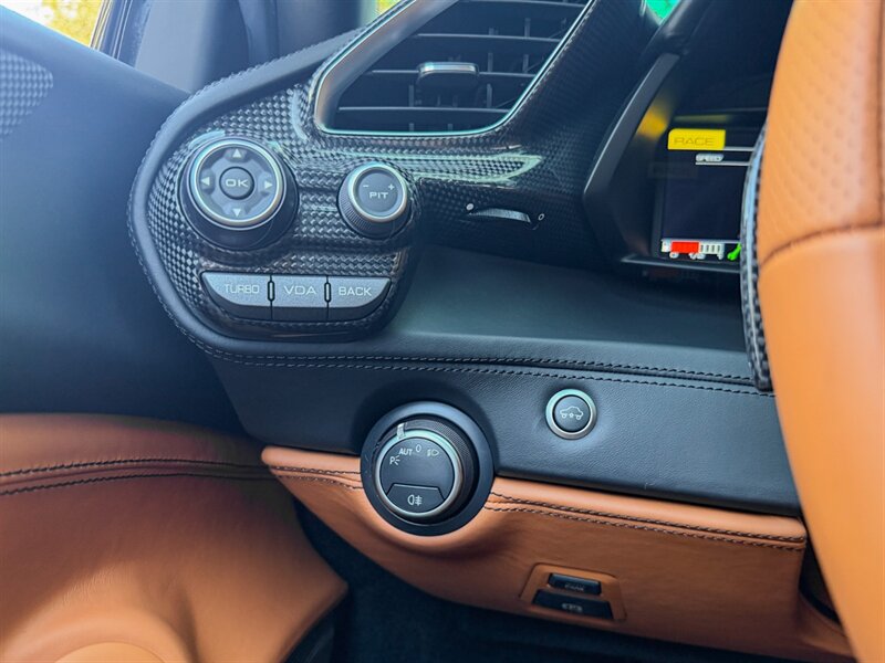 2018 Ferrari 488 GTB   - Photo 21 - Bonita Springs, FL 34134