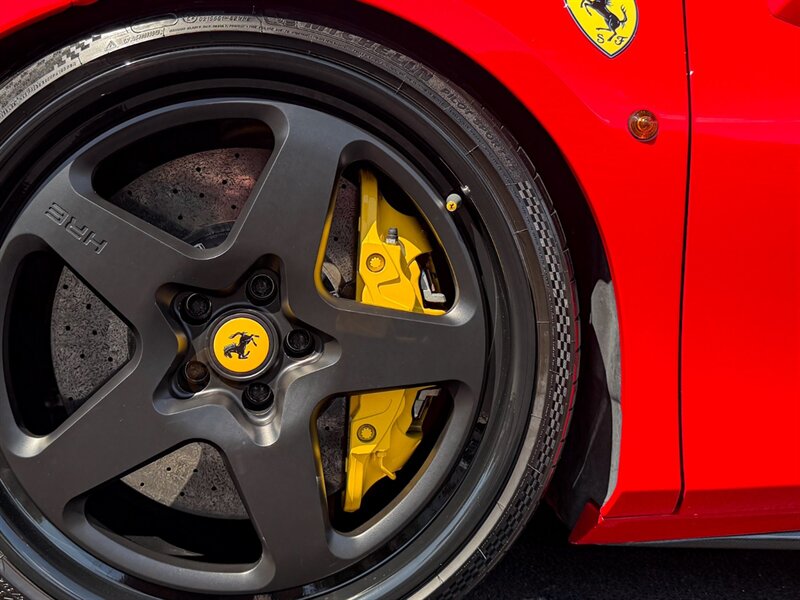 2018 Ferrari 488 GTB   - Photo 49 - Bonita Springs, FL 34134