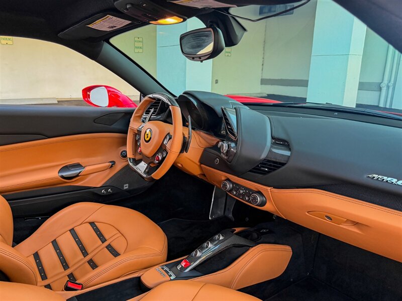 2018 Ferrari 488 GTB   - Photo 36 - Bonita Springs, FL 34134