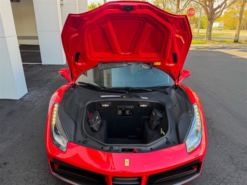 2018 Ferrari 488 GTB   - Photo 43 - Bonita Springs, FL 34134