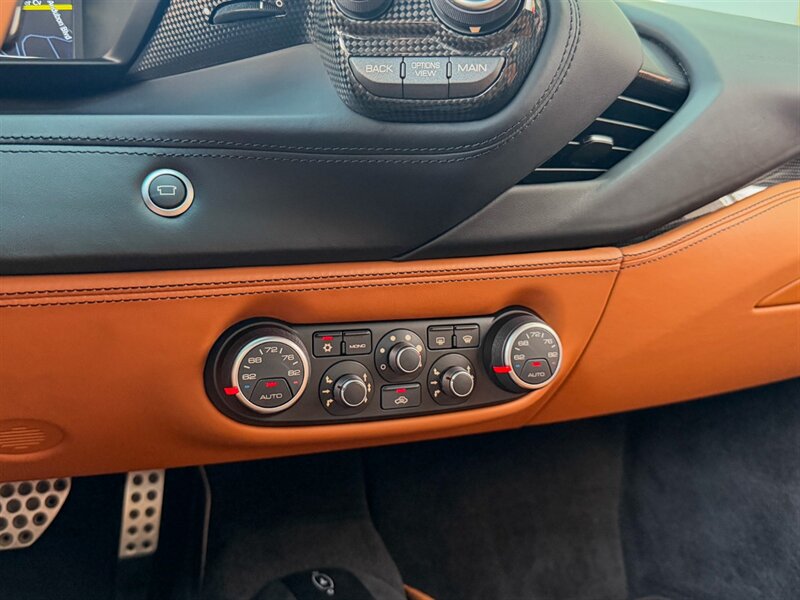 2018 Ferrari 488 GTB   - Photo 17 - Bonita Springs, FL 34134