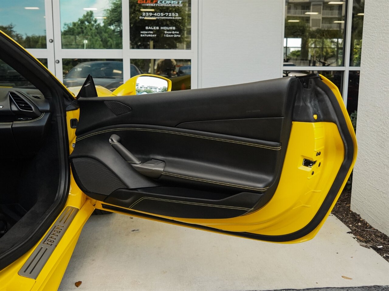 2018 Ferrari 488 Spider   - Photo 35 - Bonita Springs, FL 34134