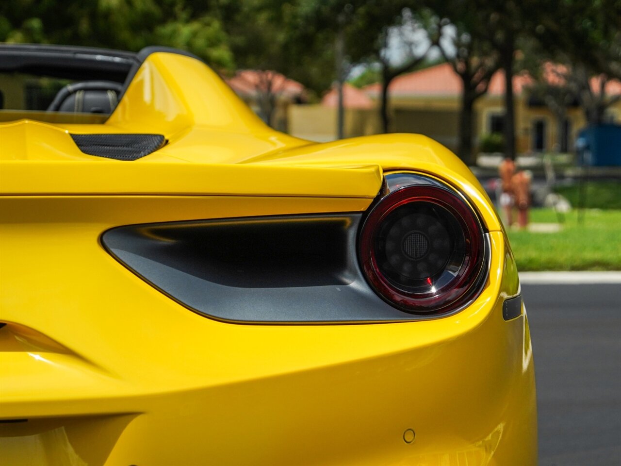 2018 Ferrari 488 Spider   - Photo 58 - Bonita Springs, FL 34134