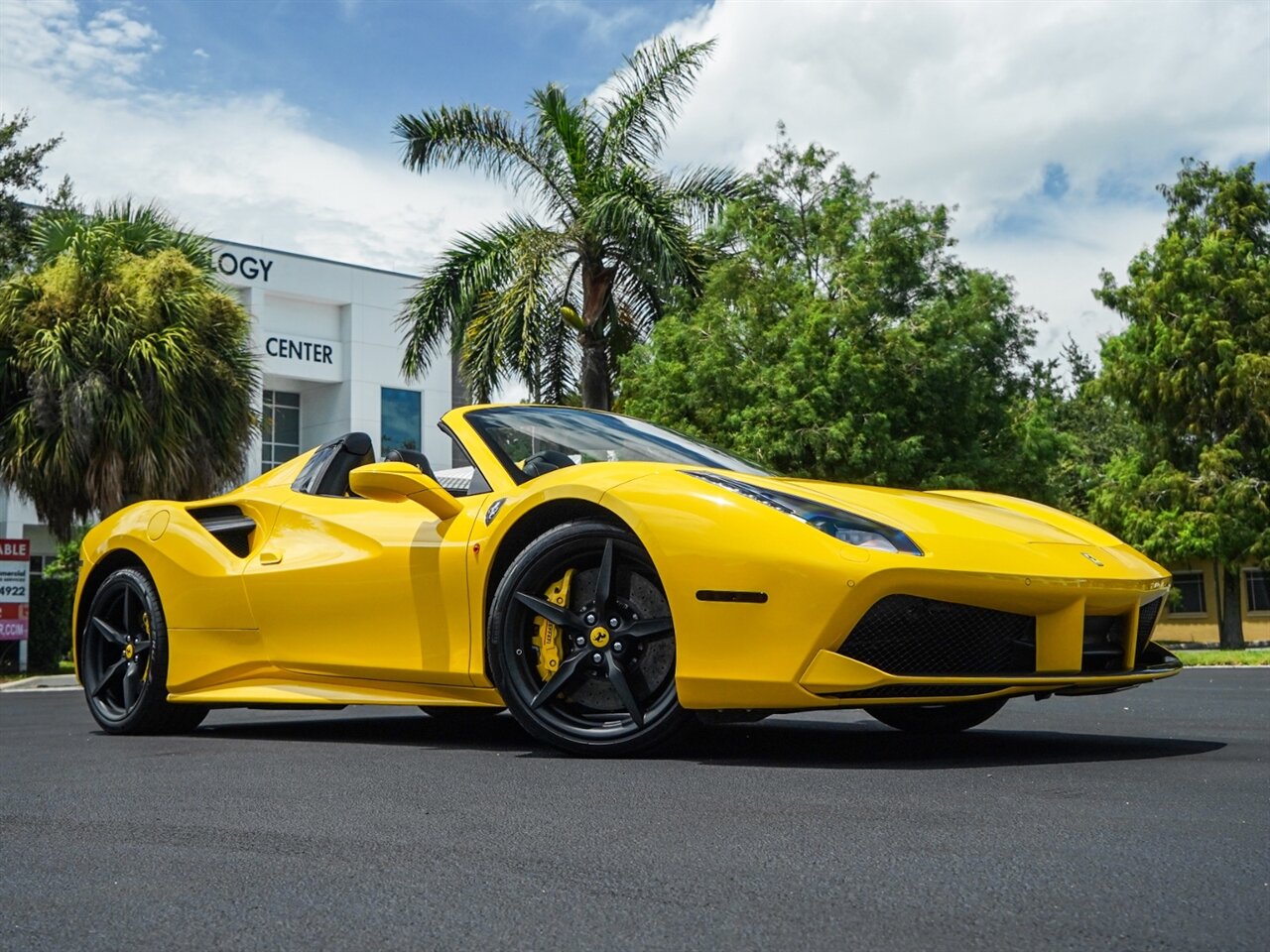 2018 Ferrari 488 Spider   - Photo 76 - Bonita Springs, FL 34134