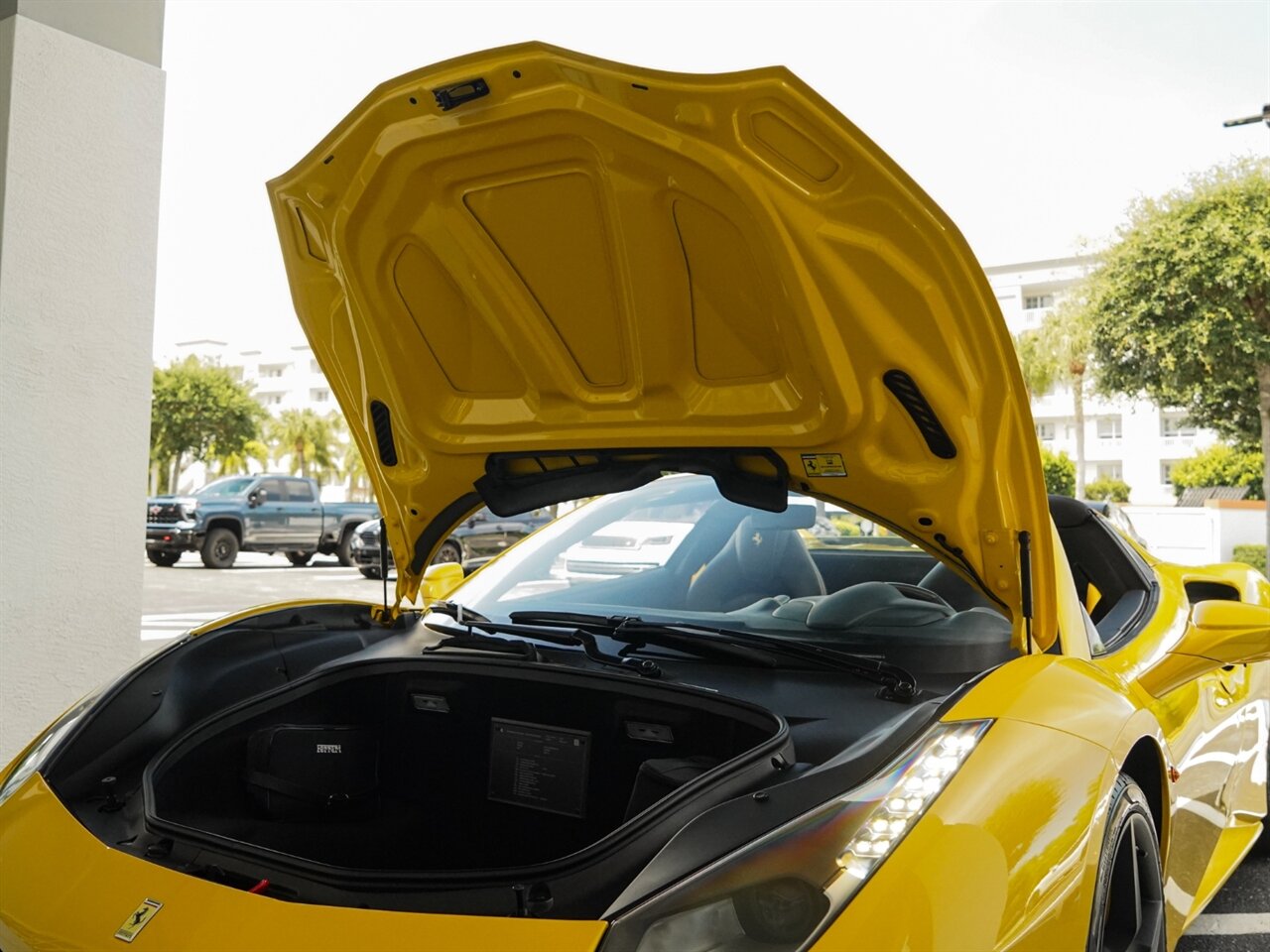 2018 Ferrari 488 Spider   - Photo 38 - Bonita Springs, FL 34134