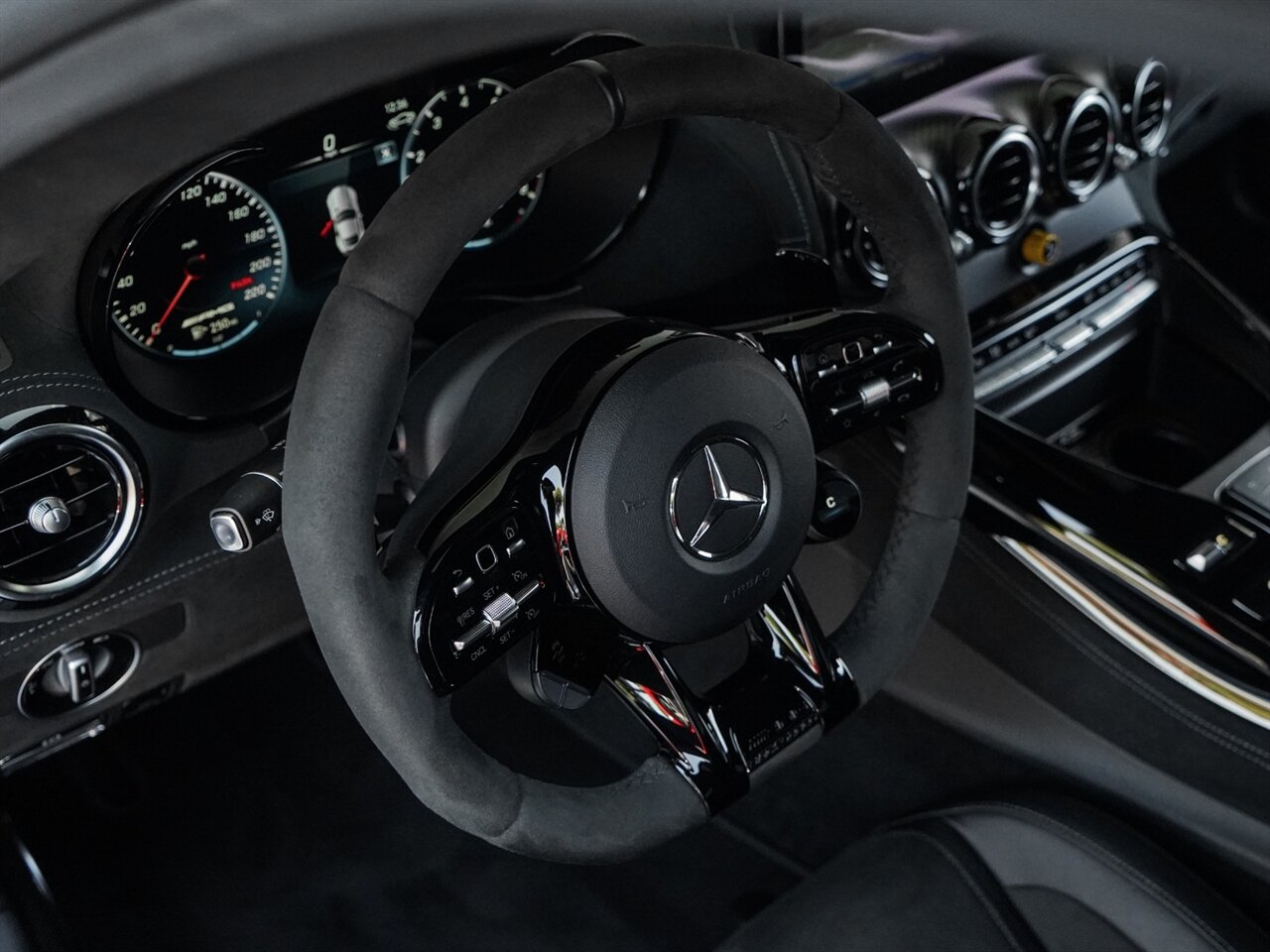 2021 Mercedes-Benz AMG GT Black Series   - Photo 38 - Bonita Springs, FL 34134
