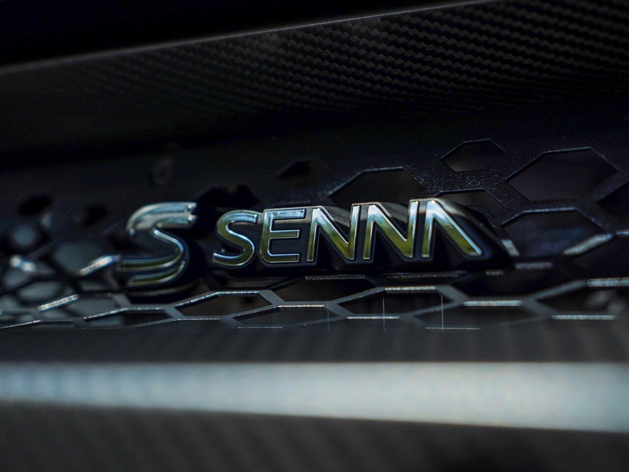 2019 McLaren Senna   - Photo 39 - Bonita Springs, FL 34134