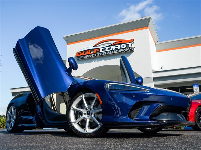2020 McLaren GT   - Photo 1 - Bonita Springs, FL 34134
