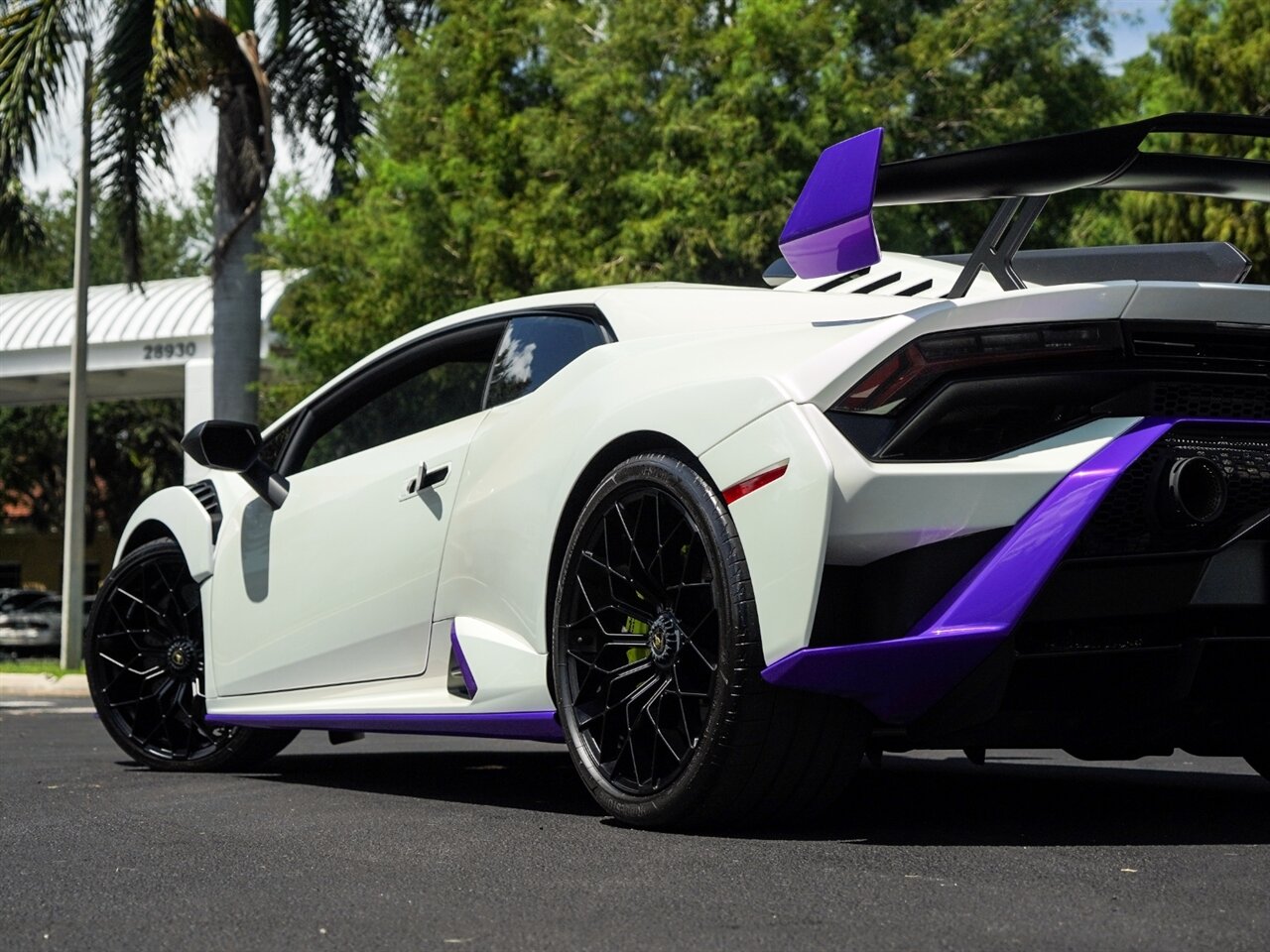 2022 Lamborghini Huracan STO   - Photo 49 - Bonita Springs, FL 34134