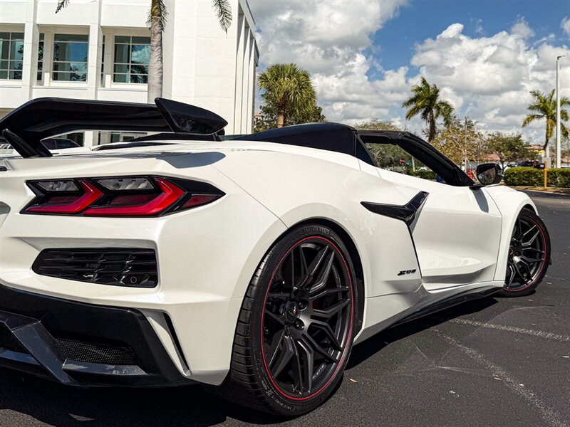 2023 Chevrolet Corvette Z06   - Photo 65 - Bonita Springs, FL 34134