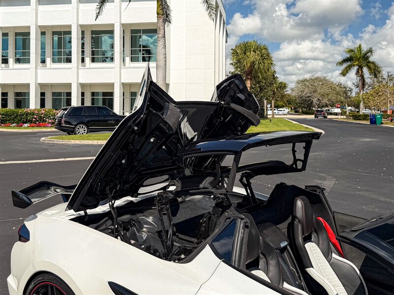 2023 Chevrolet Corvette Z06   - Photo 69 - Bonita Springs, FL 34134
