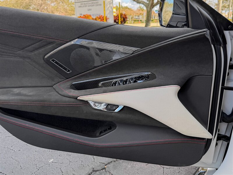 2023 Chevrolet Corvette Z06   - Photo 25 - Bonita Springs, FL 34134