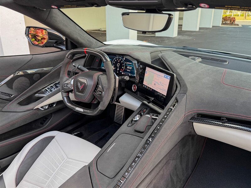 2023 Chevrolet Corvette Z06   - Photo 40 - Bonita Springs, FL 34134