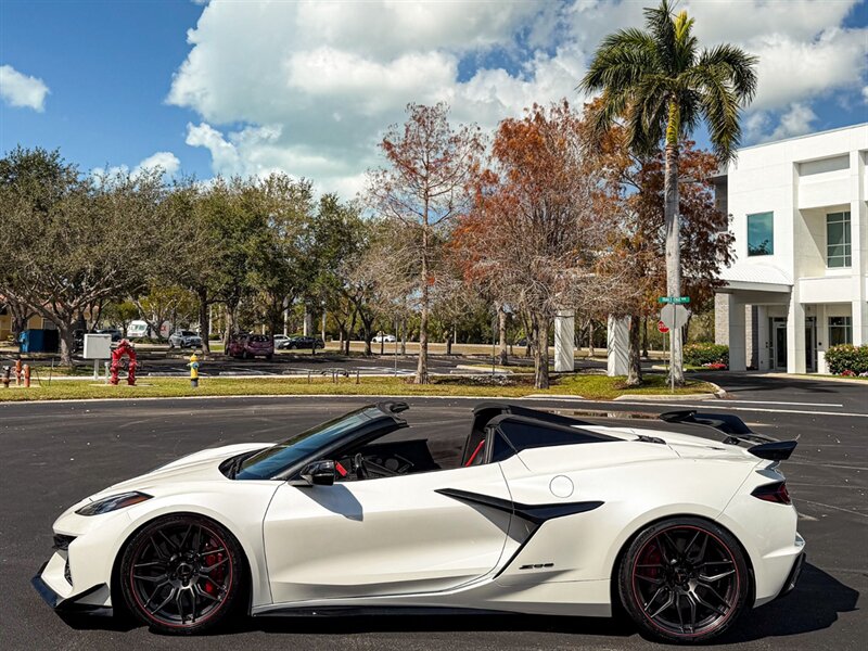 2023 Chevrolet Corvette Z06   - Photo 46 - Bonita Springs, FL 34134