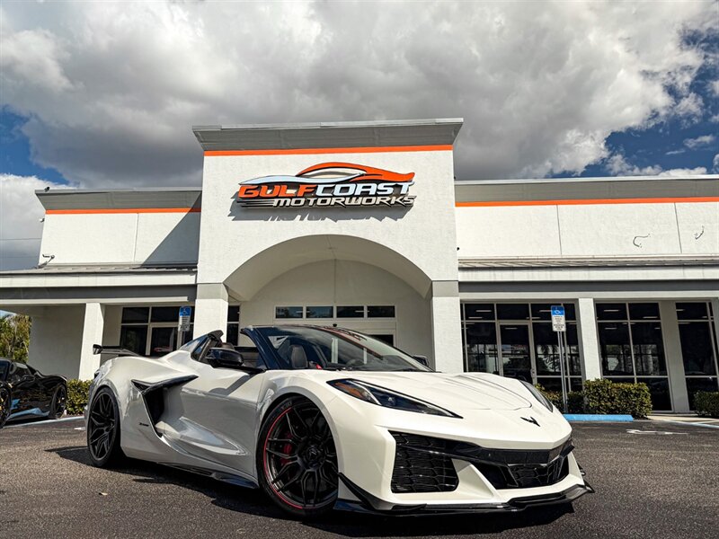 2023 Chevrolet Corvette Z06   - Photo 1 - Bonita Springs, FL 34134