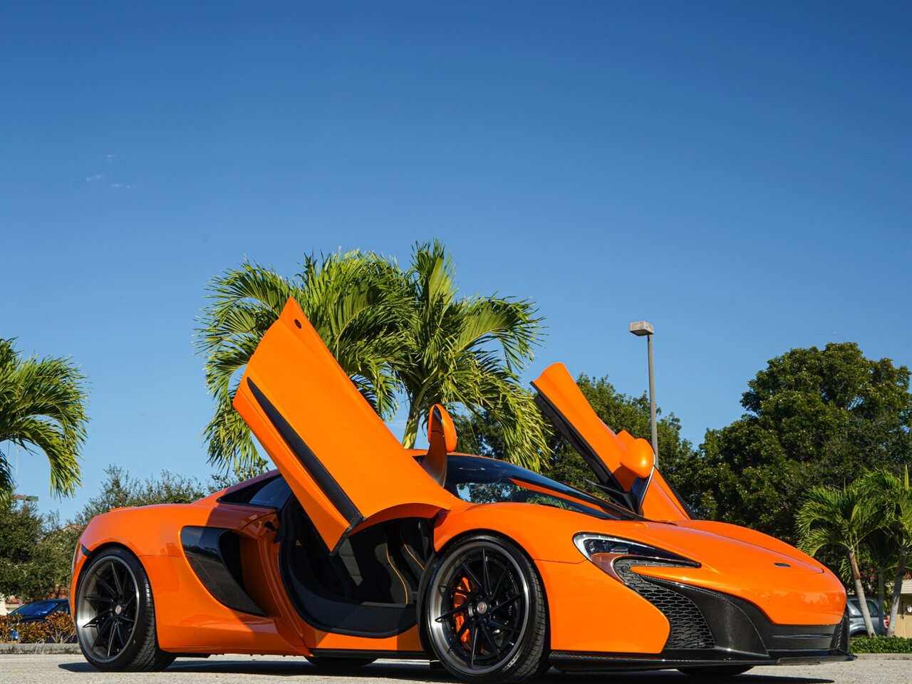 2015 McLaren 650S   - Photo 26 - Bonita Springs, FL 34134