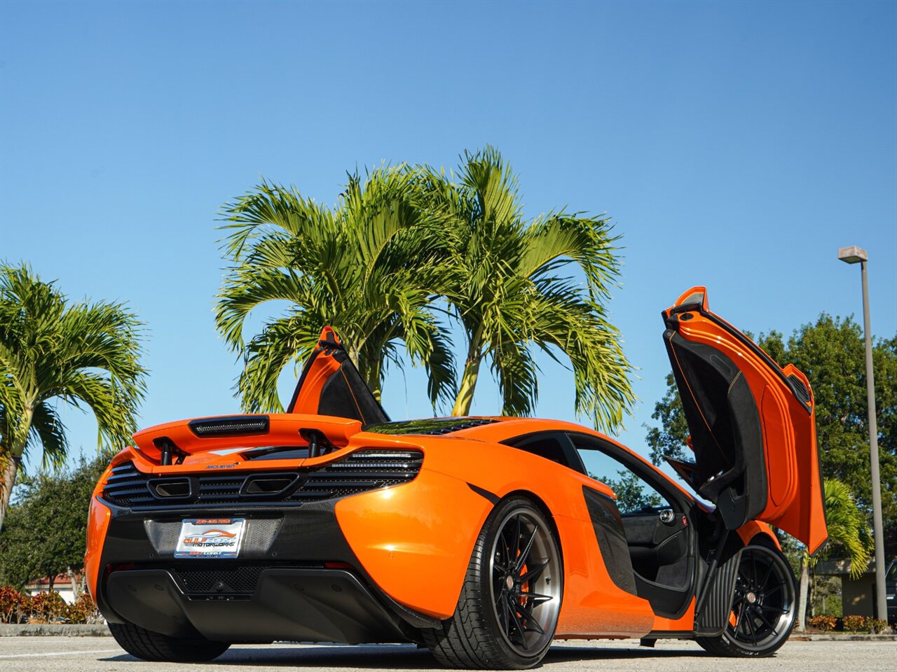 2015 McLaren 650S   - Photo 37 - Bonita Springs, FL 34134