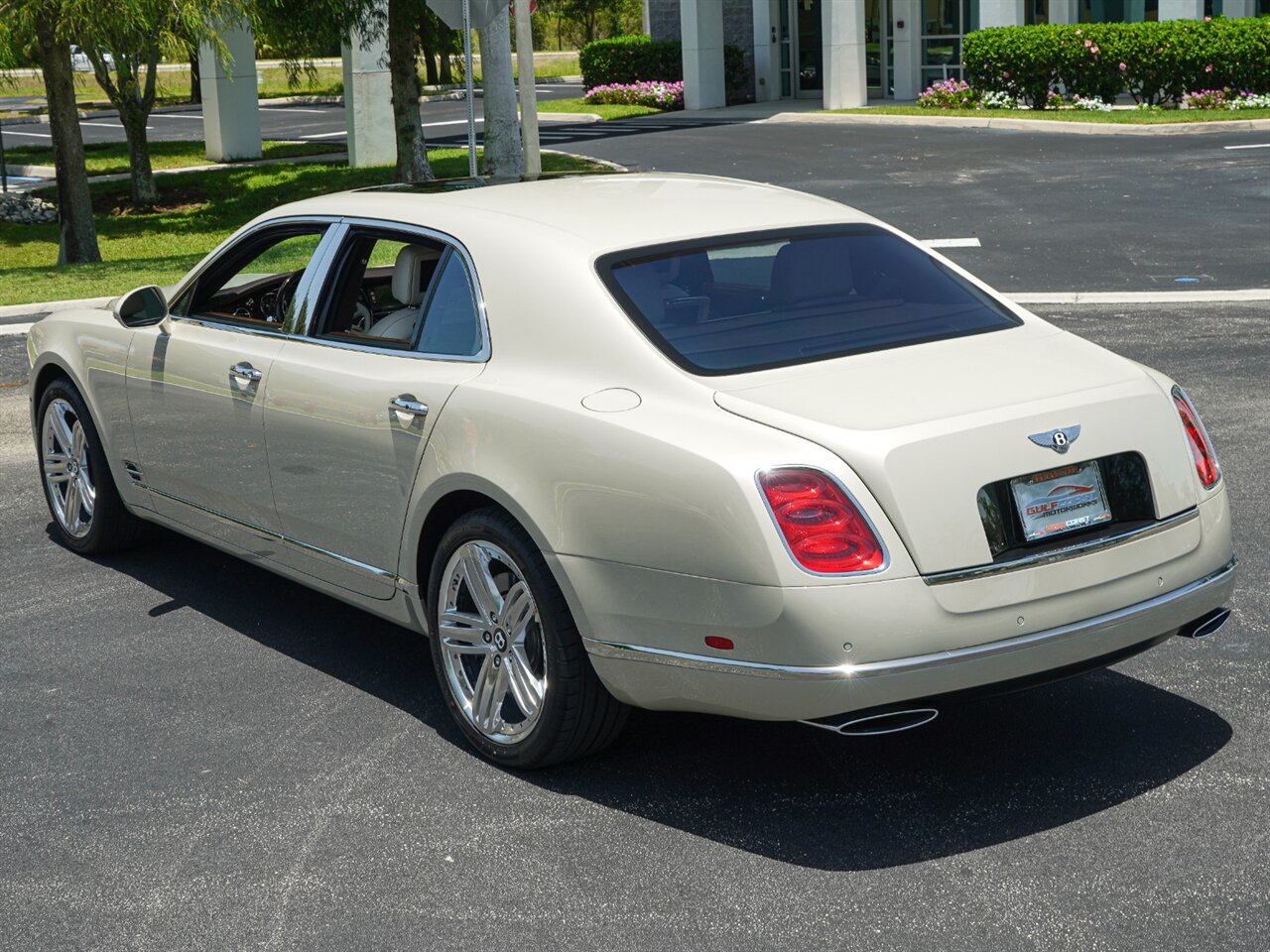 2014 Bentley Mulsanne   - Photo 15 - Bonita Springs, FL 34134
