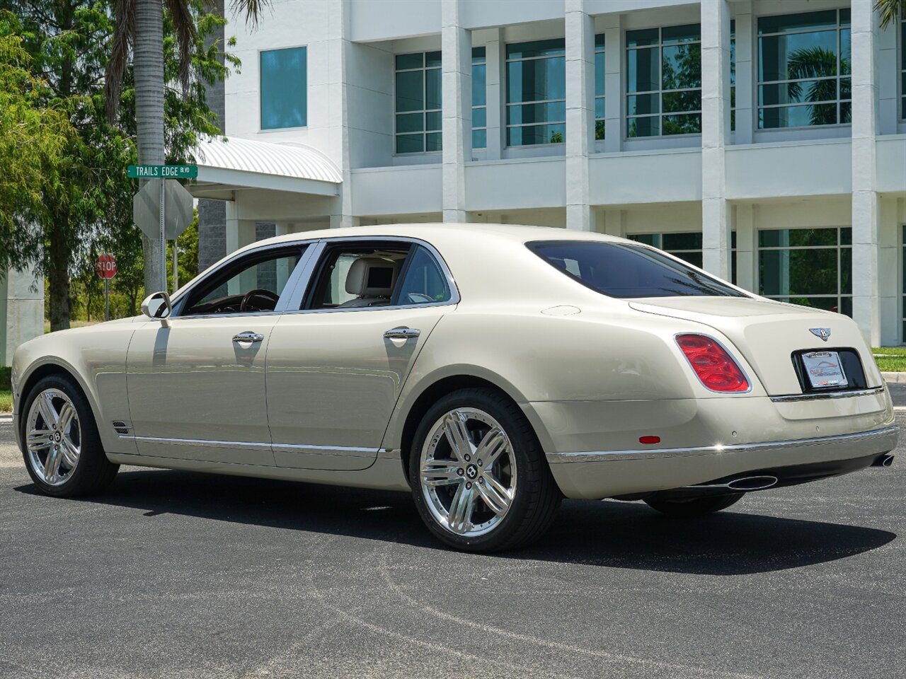 2014 Bentley Mulsanne   - Photo 16 - Bonita Springs, FL 34134