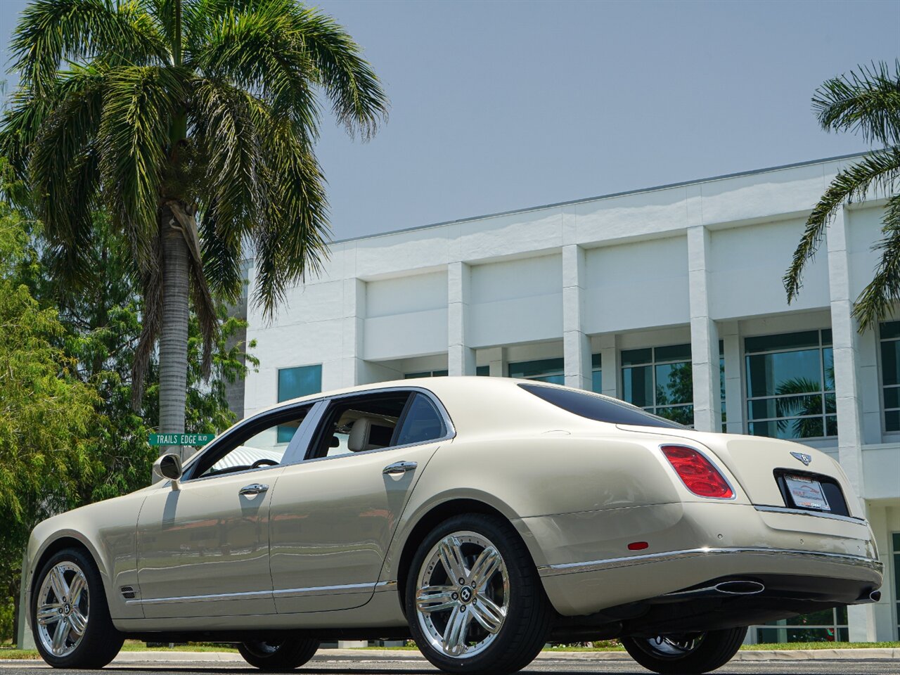 2014 Bentley Mulsanne   - Photo 17 - Bonita Springs, FL 34134