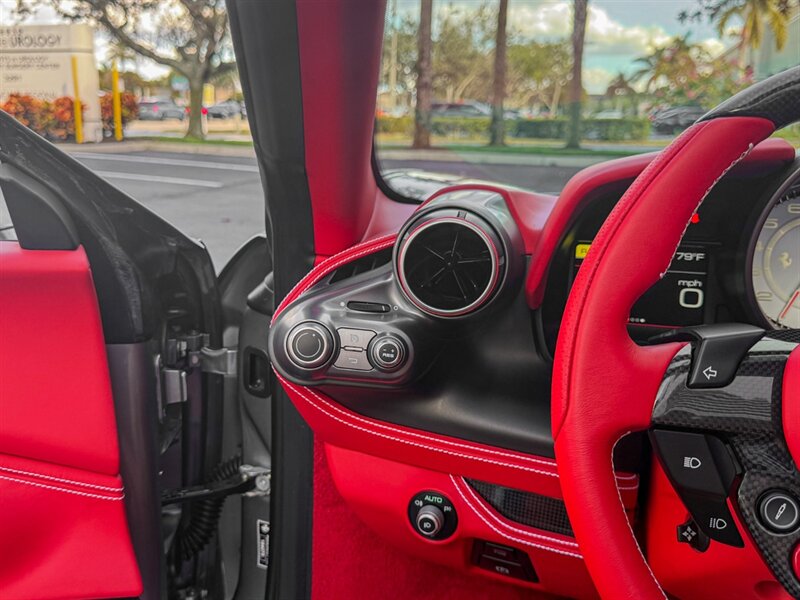 2021 Ferrari F8 Spider   - Photo 18 - Bonita Springs, FL 34134