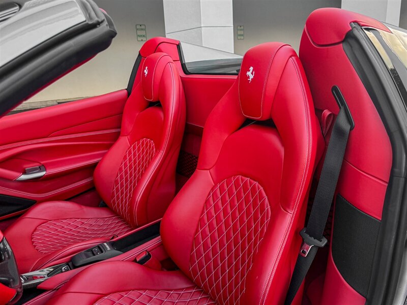 2021 Ferrari F8 Spider   - Photo 20 - Bonita Springs, FL 34134