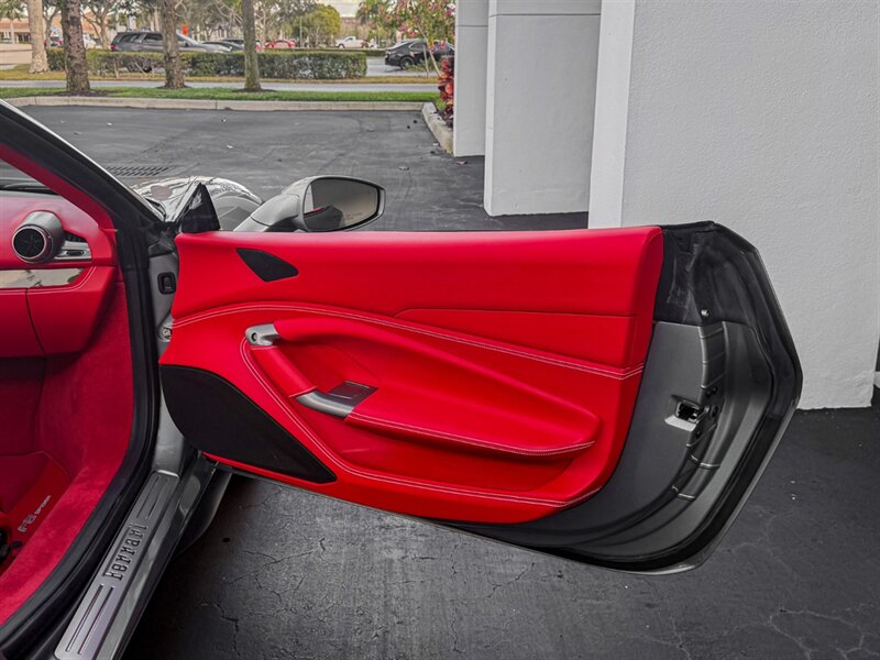 2021 Ferrari F8 Spider   - Photo 39 - Bonita Springs, FL 34134