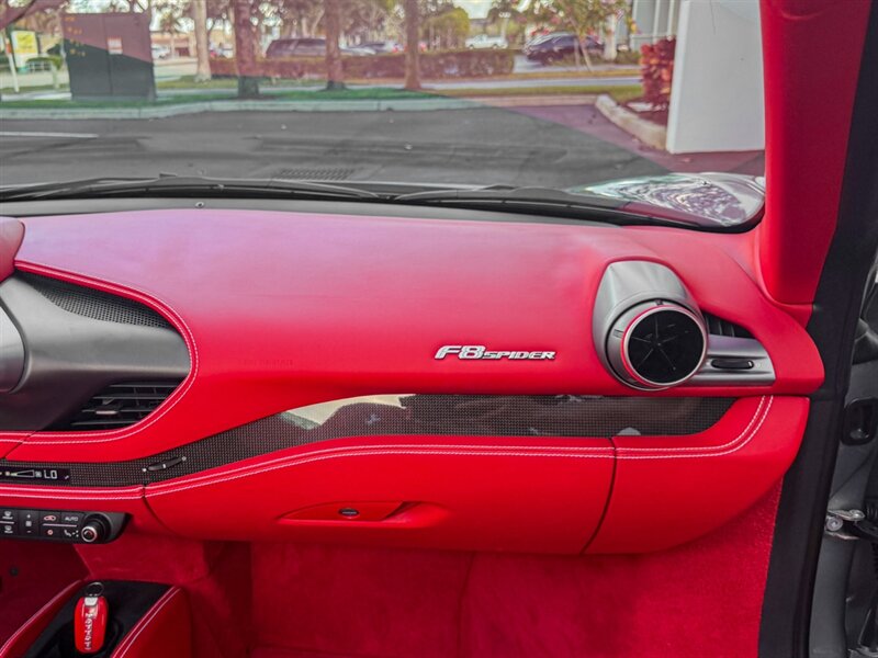 2021 Ferrari F8 Spider   - Photo 38 - Bonita Springs, FL 34134
