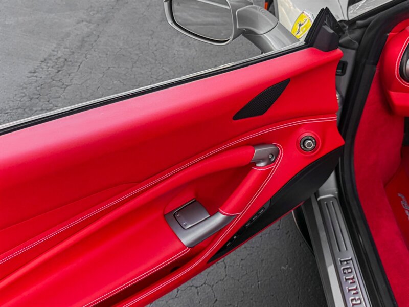 2021 Ferrari F8 Spider   - Photo 24 - Bonita Springs, FL 34134