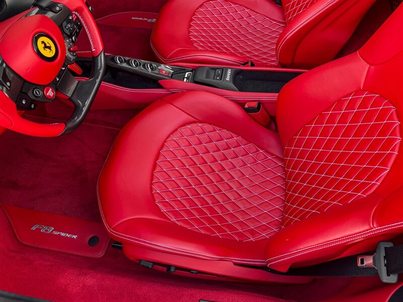 2021 Ferrari F8 Spider   - Photo 21 - Bonita Springs, FL 34134