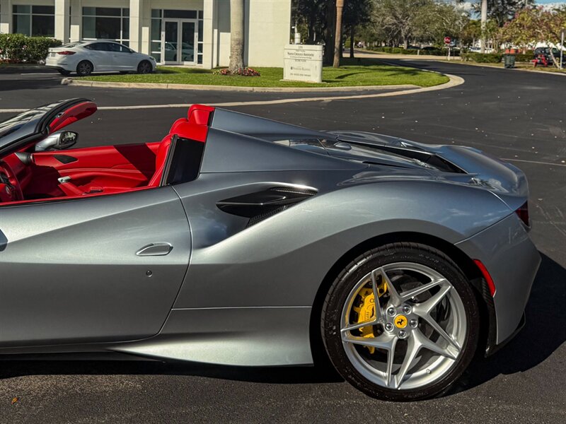 2021 Ferrari F8 Spider   - Photo 48 - Bonita Springs, FL 34134