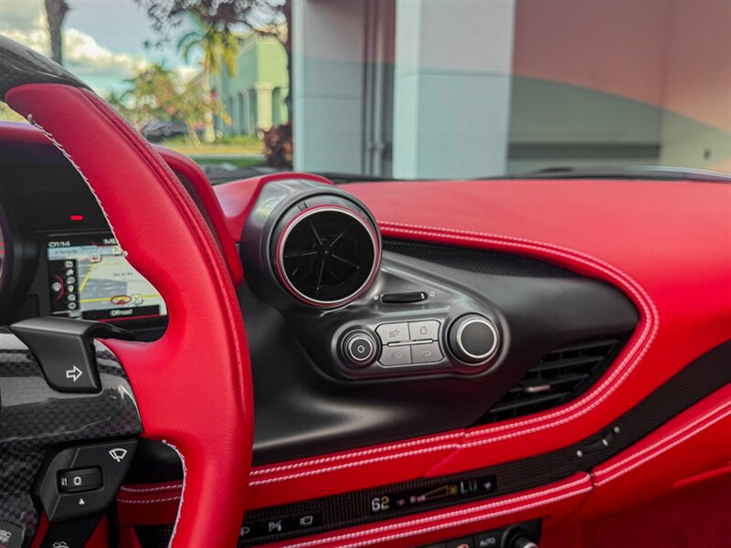 2021 Ferrari F8 Spider   - Photo 14 - Bonita Springs, FL 34134