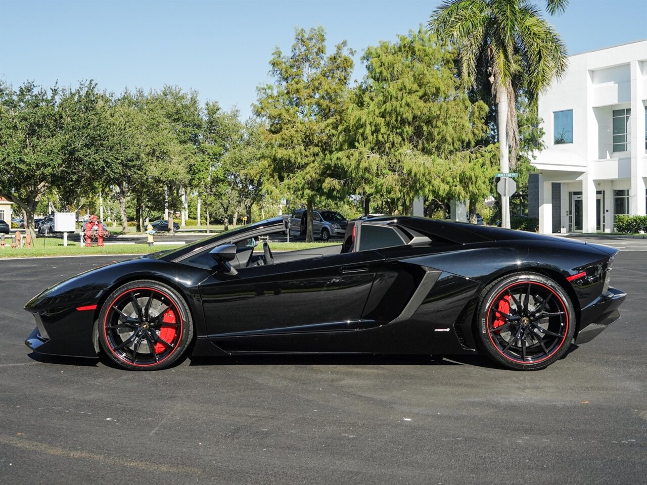 2015 Lamborghini Aventador LP 700-4  Roadster - Photo 41 - Bonita Springs, FL 34134