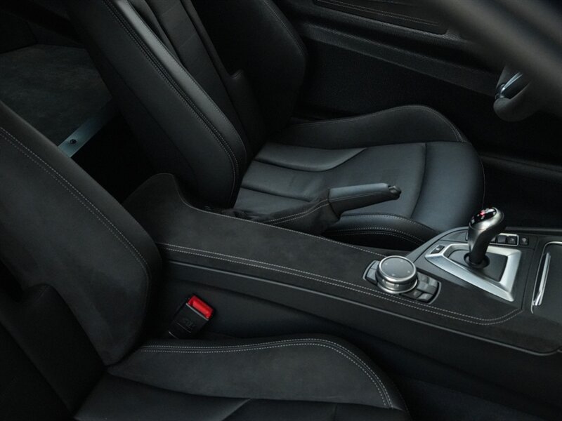 2016 BMW M4 GTS   - Photo 39 - Bonita Springs, FL 34134