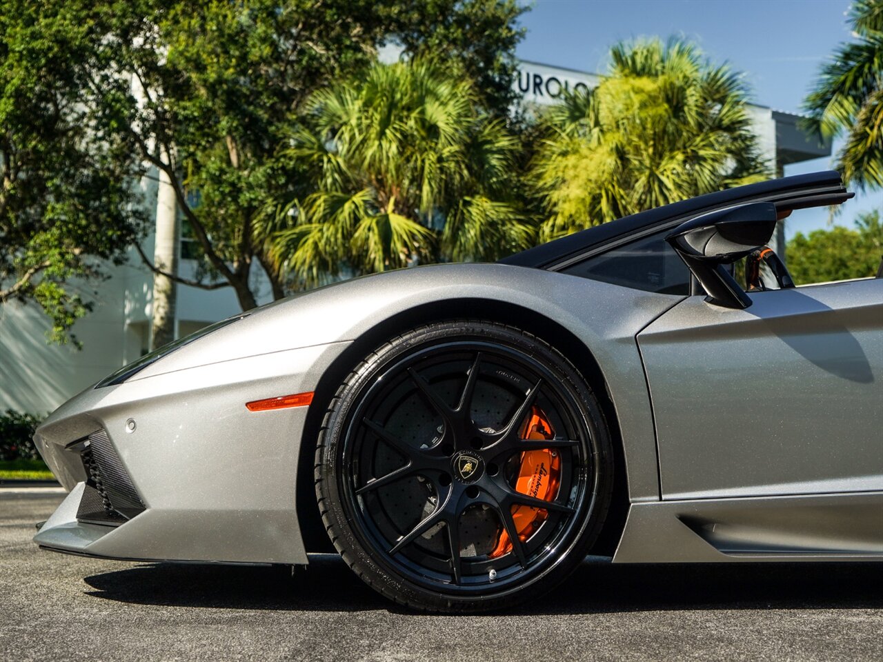 2014 Lamborghini Aventador LP 700-4  Roadster - Photo 31 - Bonita Springs, FL 34134