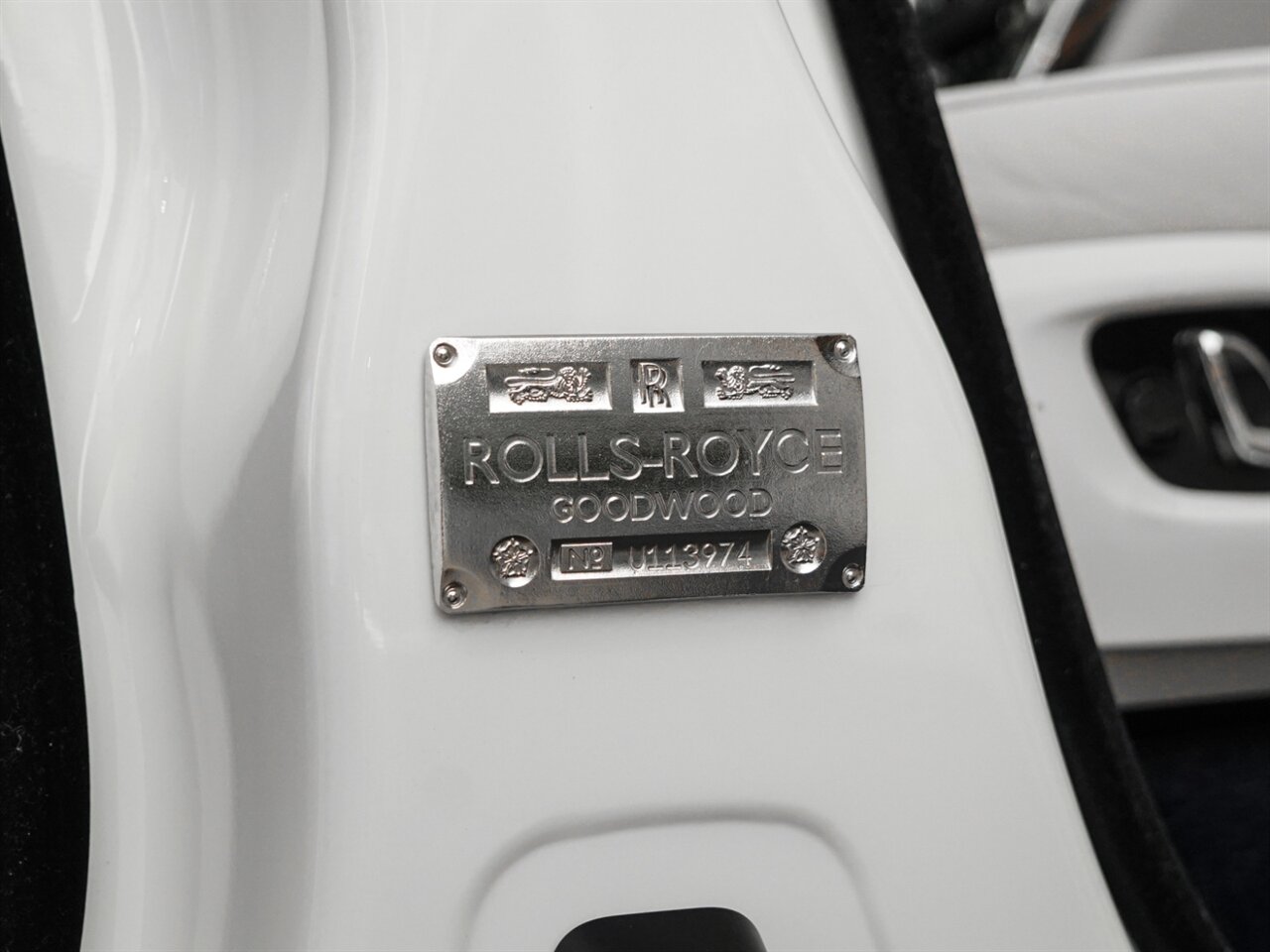 2019 Rolls-Royce Cullinan   - Photo 41 - Bonita Springs, FL 34134