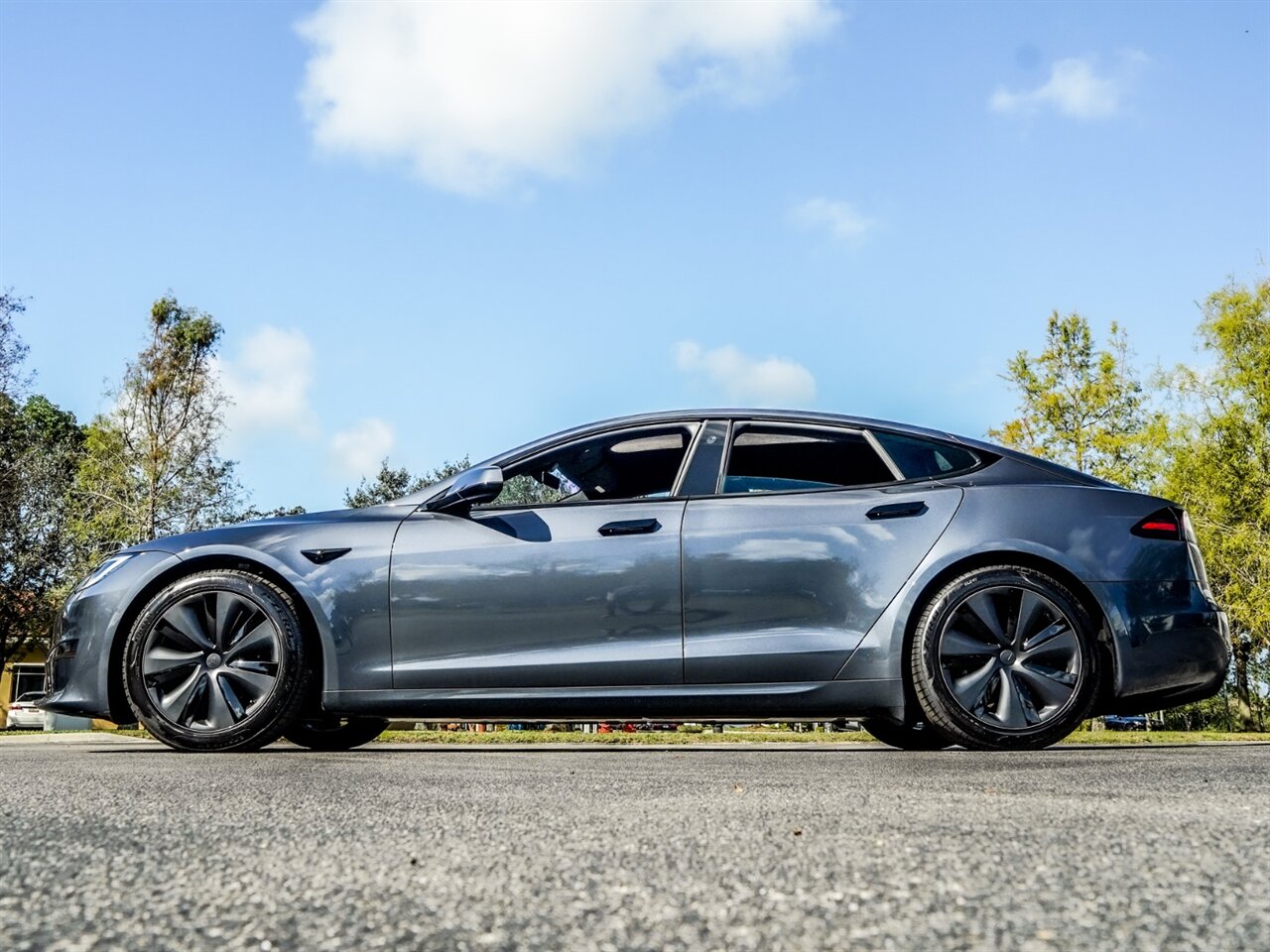 2022 Tesla Model S   - Photo 31 - Bonita Springs, FL 34134