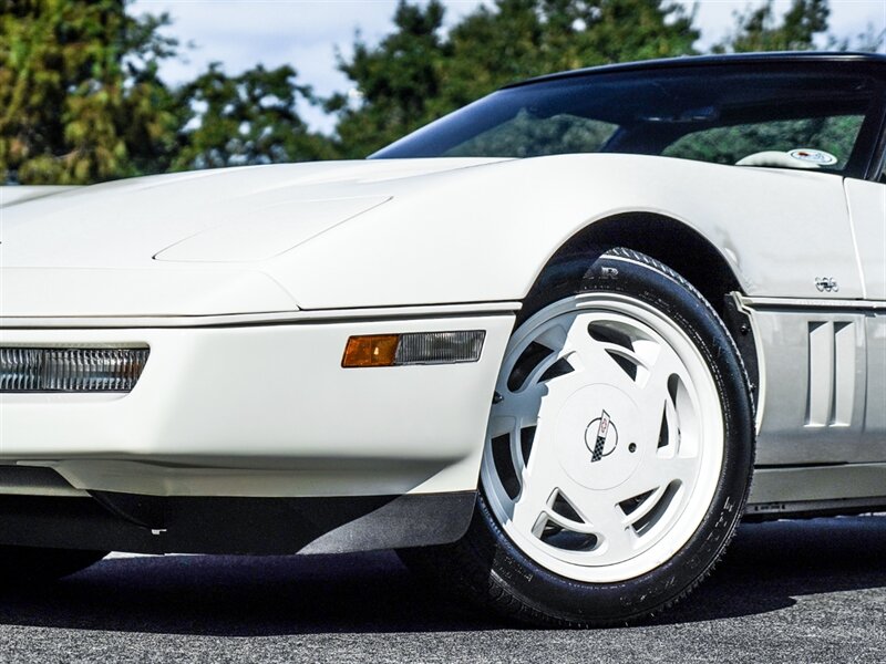1988 Chevrolet Corvette 35th Anniversary   - Photo 3 - Bonita Springs, FL 34134