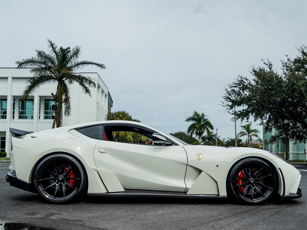 2019 Ferrari 812 Superfast N Largo   - Photo 39 - Bonita Springs, FL 34134