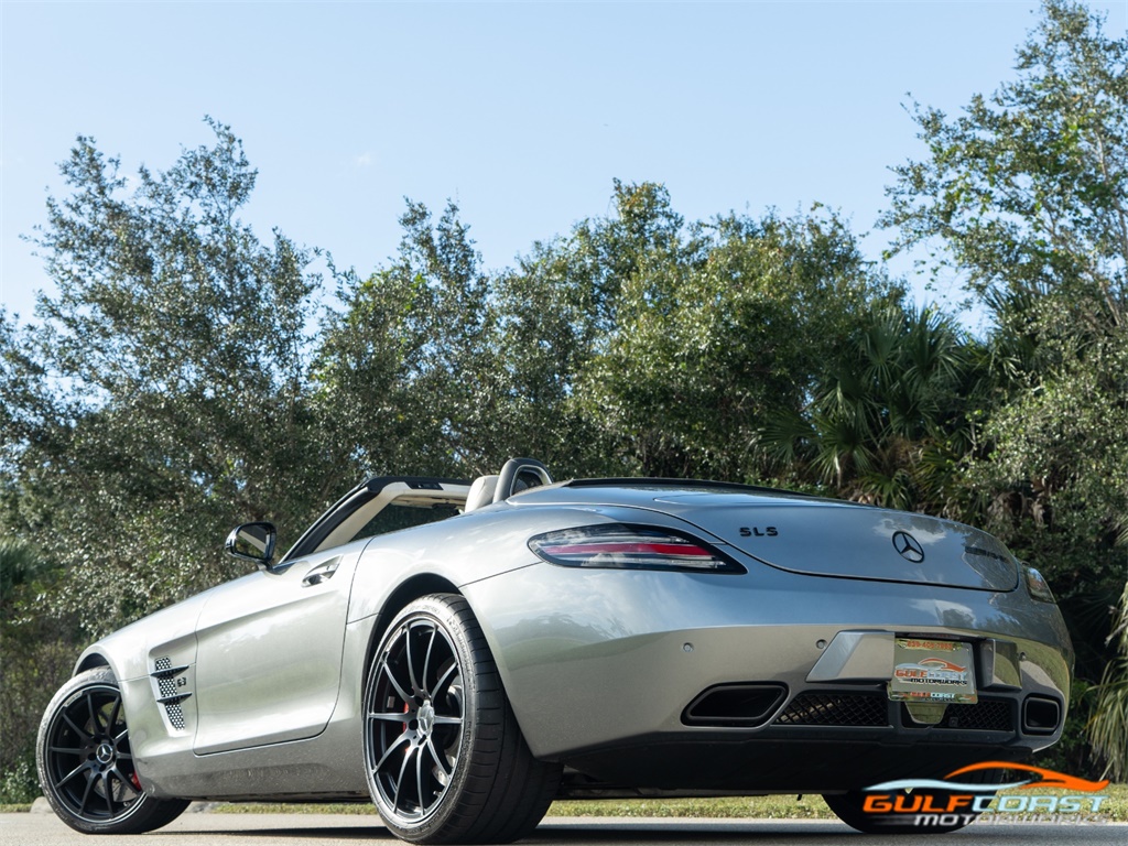 2014 Mercedes-Benz SLS AMG GT   - Photo 36 - Bonita Springs, FL 34134