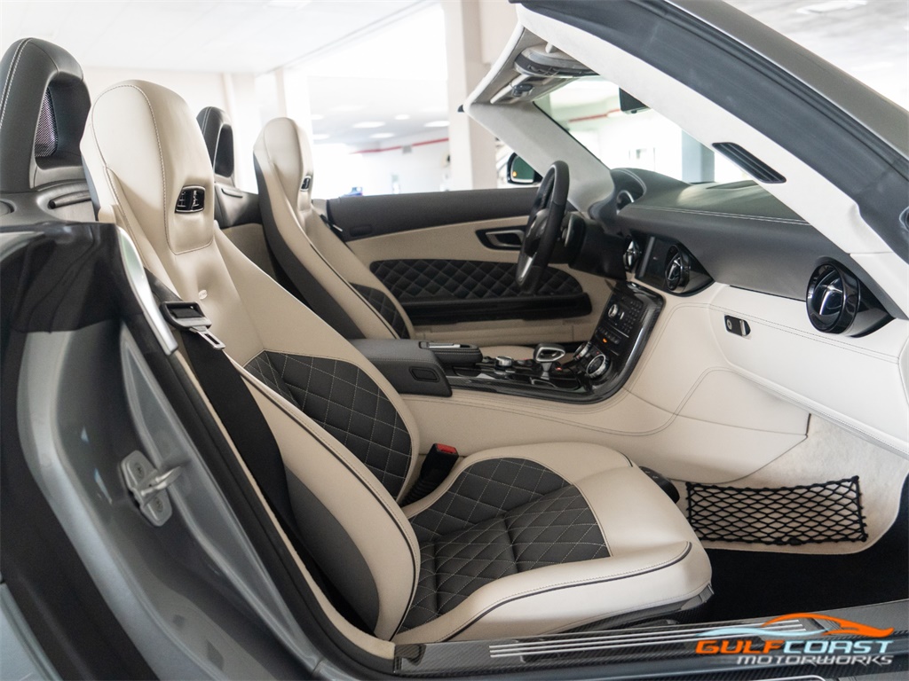 2014 Mercedes-Benz SLS AMG GT   - Photo 20 - Bonita Springs, FL 34134