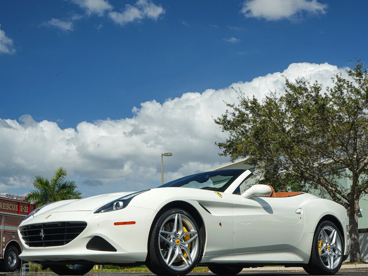 2015 Ferrari California T   - Photo 51 - Bonita Springs, FL 34134