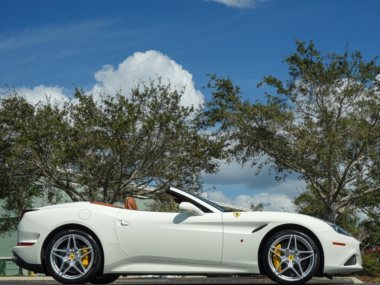 2015 Ferrari California T   - Photo 27 - Bonita Springs, FL 34134