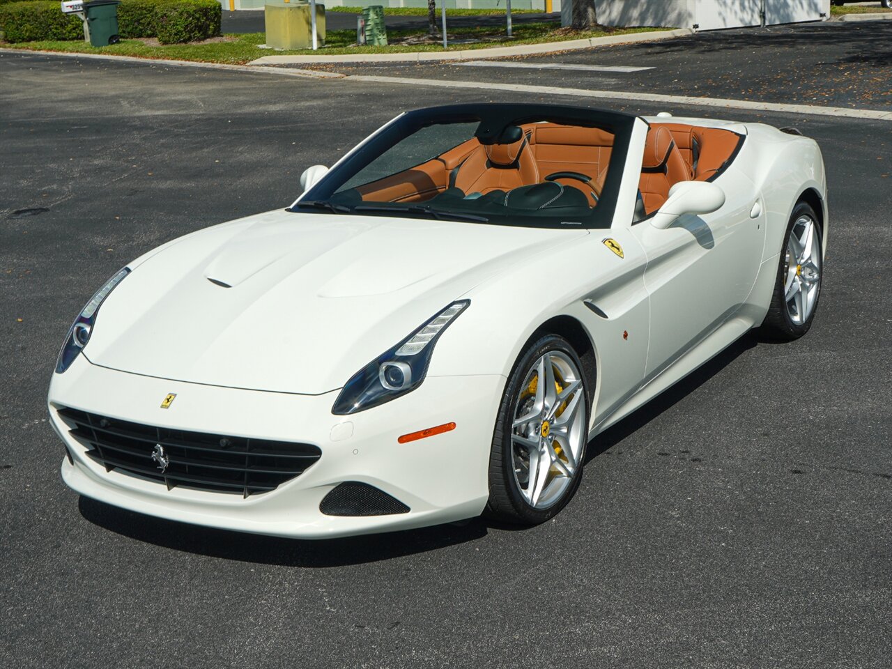 2015 Ferrari California T   - Photo 49 - Bonita Springs, FL 34134
