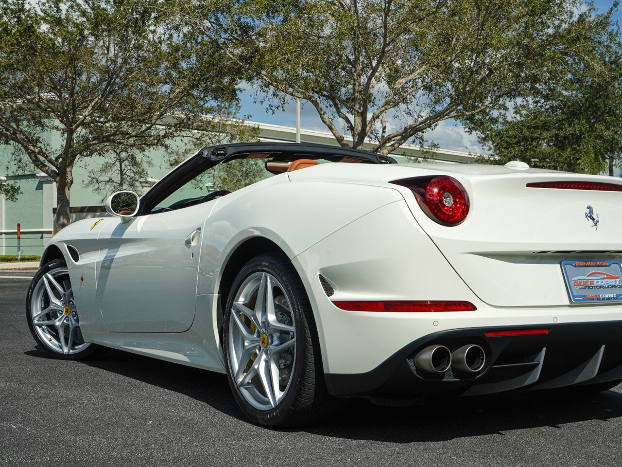 2015 Ferrari California T   - Photo 48 - Bonita Springs, FL 34134