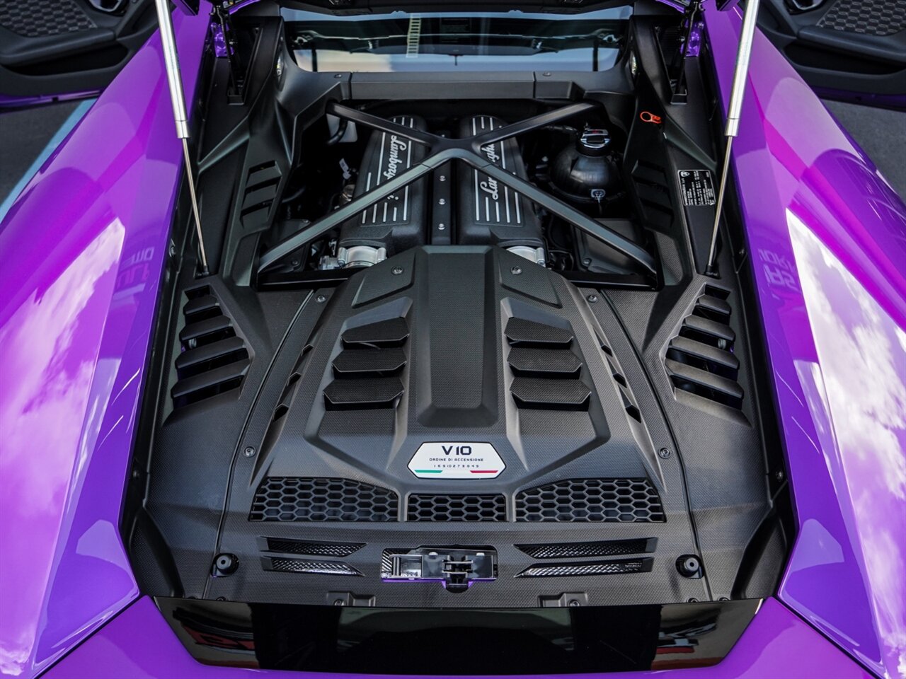 2020 Lamborghini Huracan EVO   - Photo 31 - Bonita Springs, FL 34134