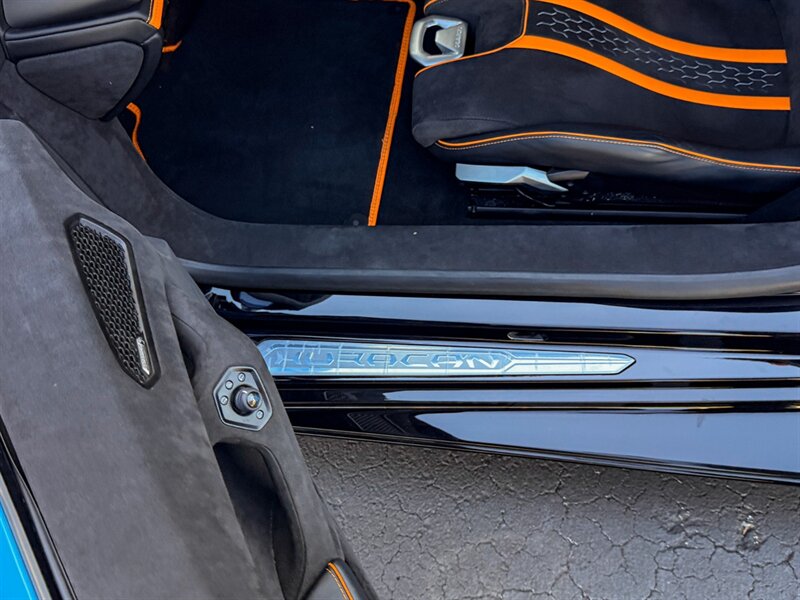 2024 Lamborghini Huracan Tecnica   - Photo 26 - Bonita Springs, FL 34134