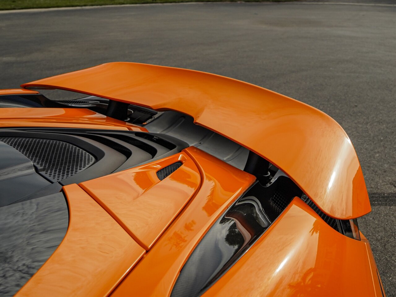 2020 McLaren 720S Spider Performance   - Photo 60 - Bonita Springs, FL 34134